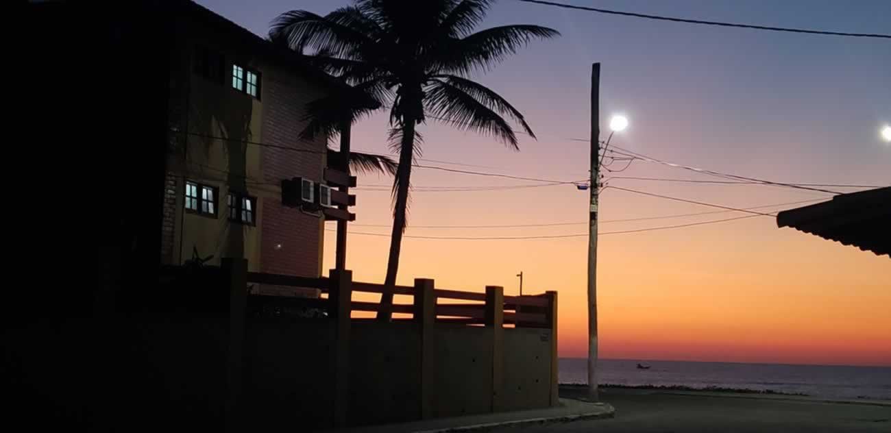 Pôr do sol em Marataízes